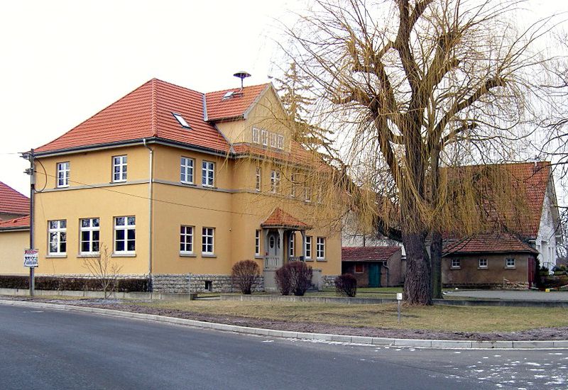 Datei:Gemeindehaus.Dornheim.jpg