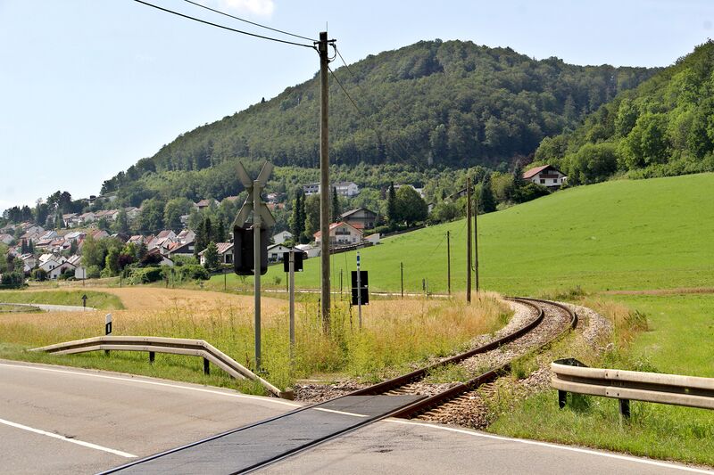 Datei:Bahnstrecke.bei.Burladingen.3.jpg