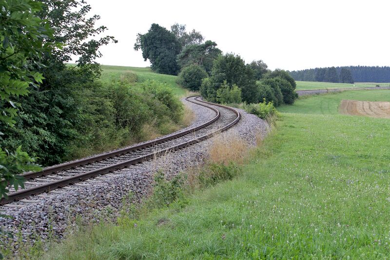 Datei:Bahnstrecke.bei.Kleinengstingen.19.jpg