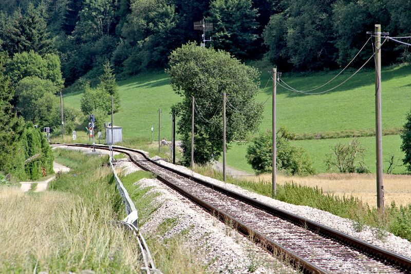 Datei:Bahnstrecke.bei.Burladingen.2.jpg