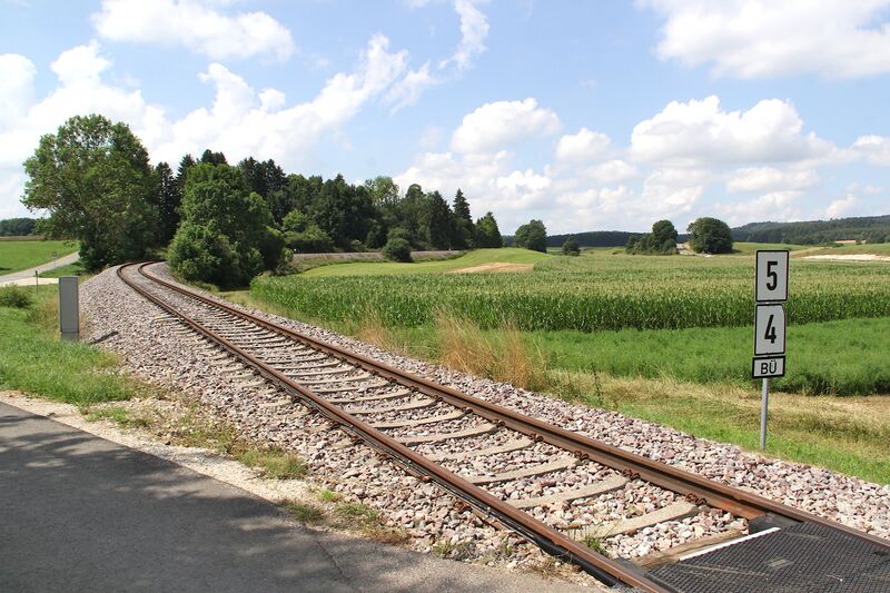 Datei:Bahnstrecke.bei.Kleinengstingen.13.jpg